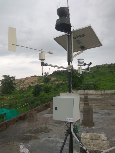 Automatic_Weather_Station_installed_at_RTC_in_thana_village. (1)